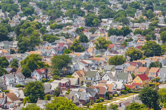 Glen Oaks Neighborhood Highlights