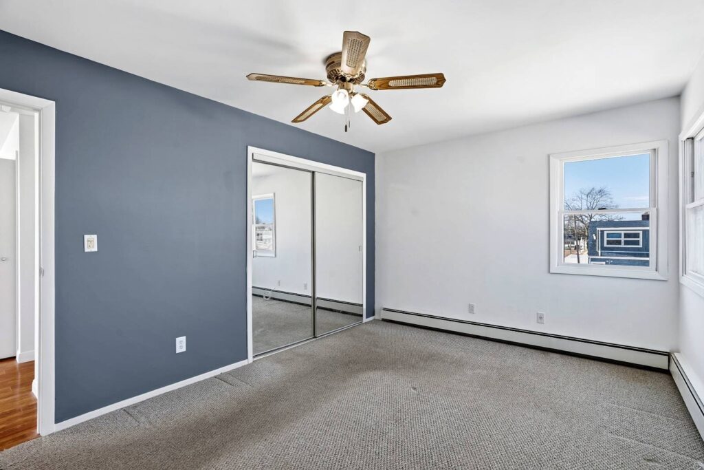 House for Sale in Freeport NY – 2nd room side view