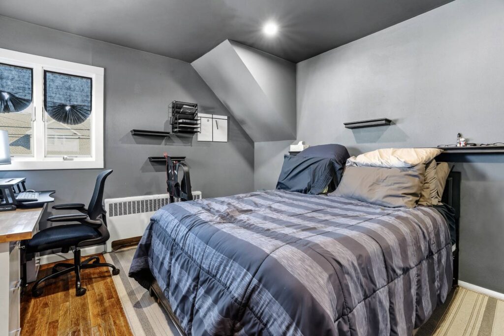 House for Sale in Freeport NY – 3rd Bedroom