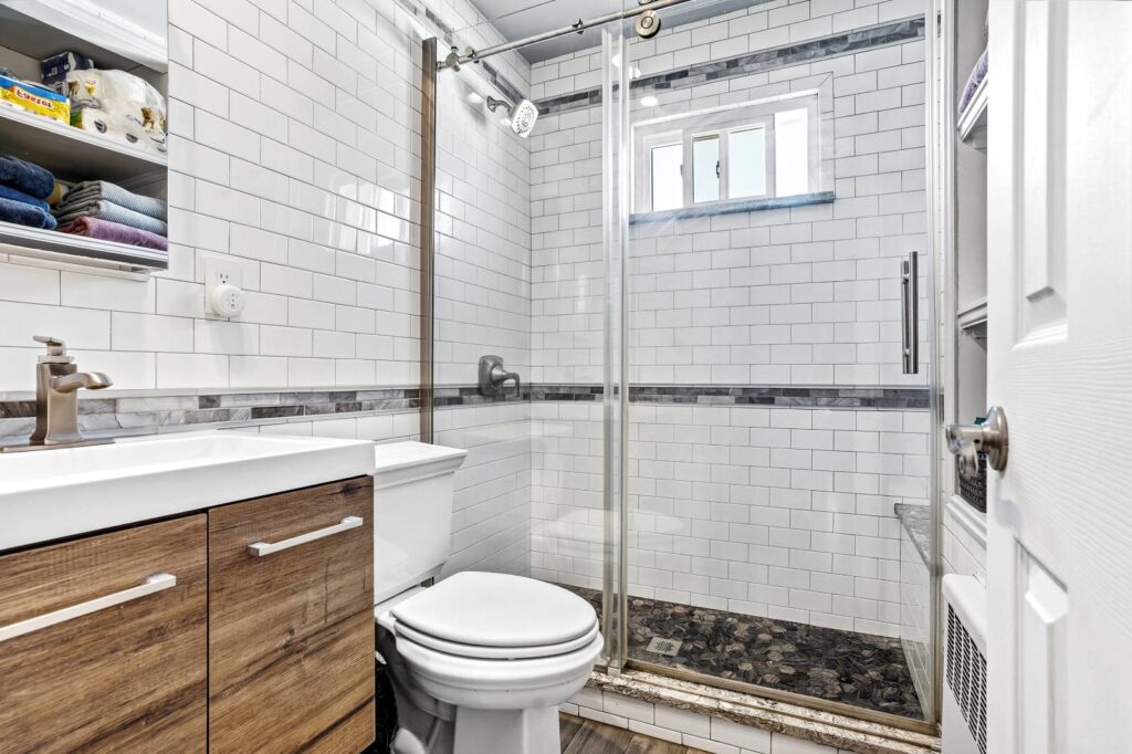 House for Sale in Freeport NY – Bathroom