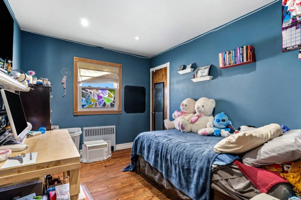 House for Sale in Freeport NY – Bedroom