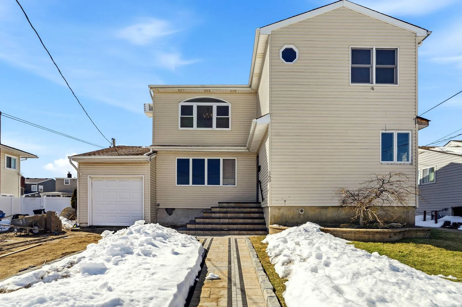 House for Sale in Freeport NY – Renovated 5 Bedroom Colonial Home