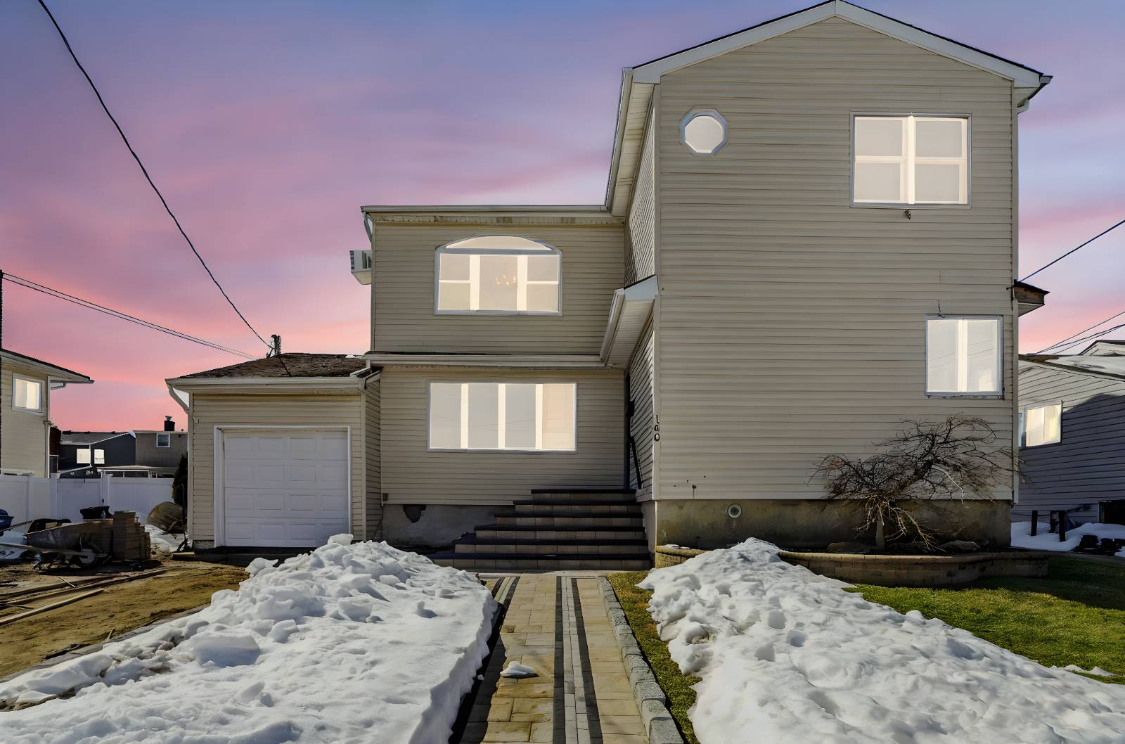 House for Sale in Freeport NY