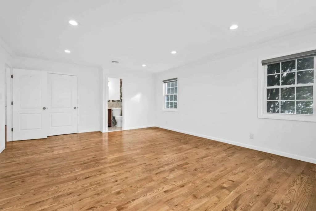 House for sale in East Meadow NY - 4th Room