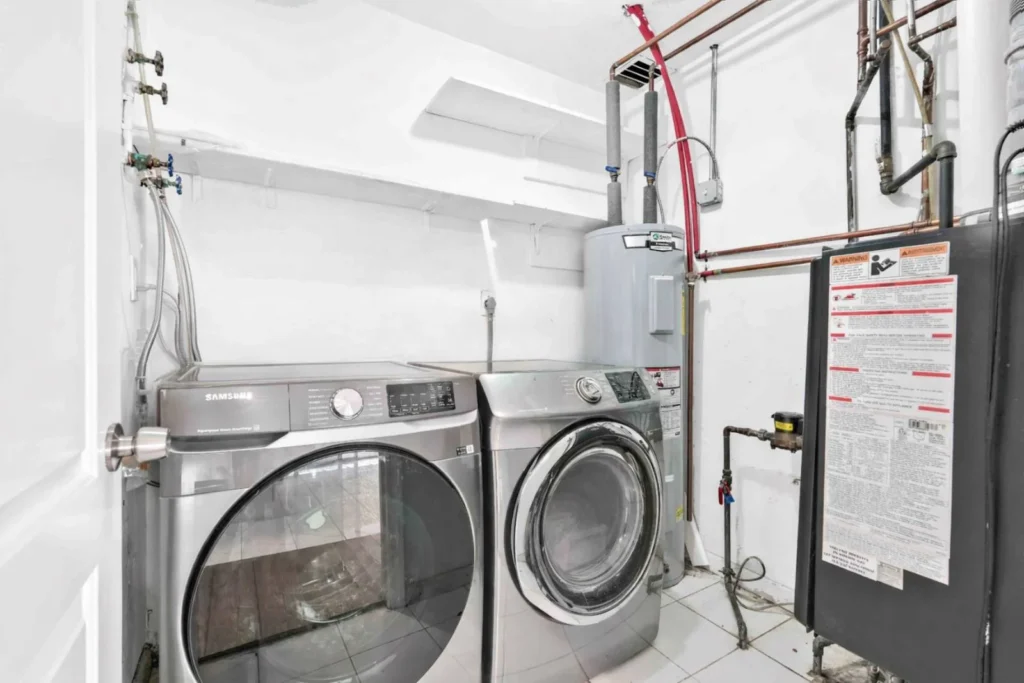 House for sale in East Meadow NY - Washing Area